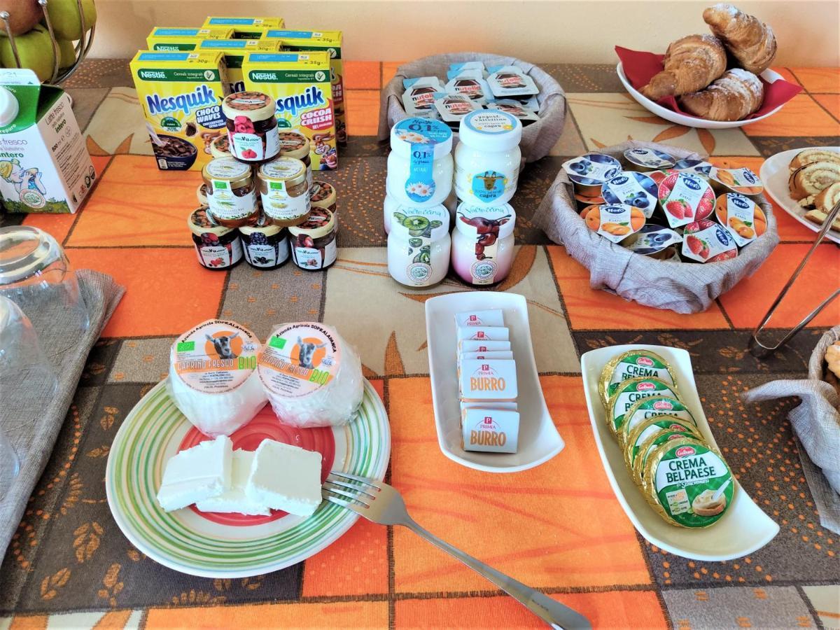 B&B Il Germoglio Castione Andevenno Luaran gambar